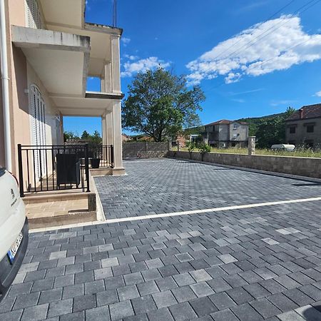 Boulevard Apartments Kotor Exterior photo