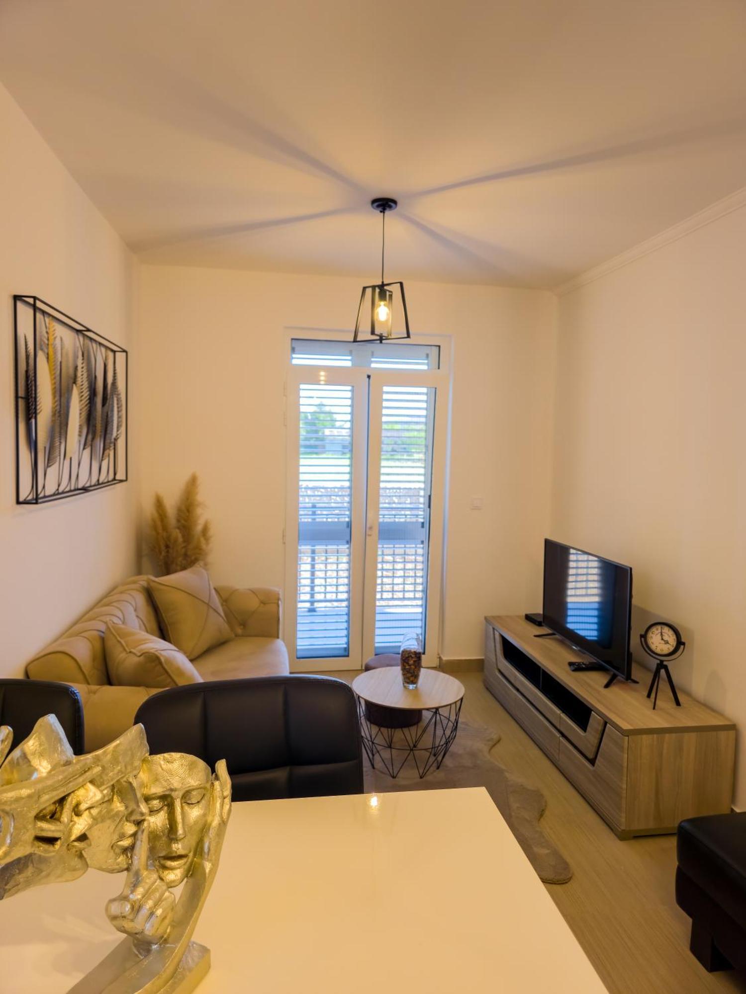 Boulevard Apartments Kotor Exterior photo